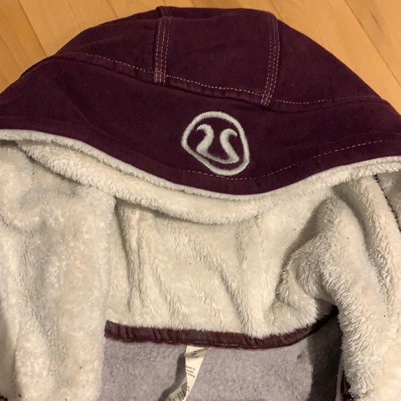 🌟HP🌟EUC Lululemon Special Edition Burgundy Hoodie detachable sleeves - size 10 - Picture 10 of 16